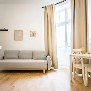  Apartament Lovely In