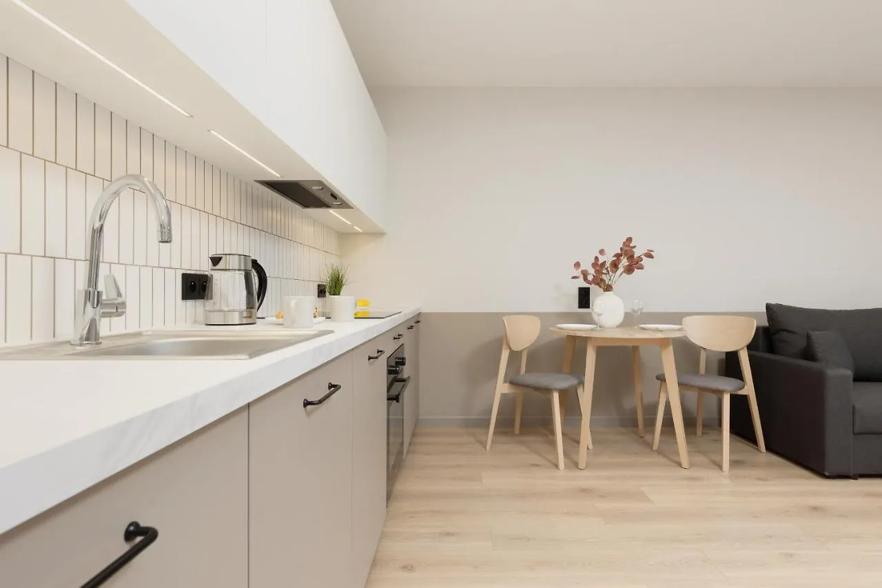 Aparthotel Mokotow Business Center By Noclegi Renters Warsaw Apartment