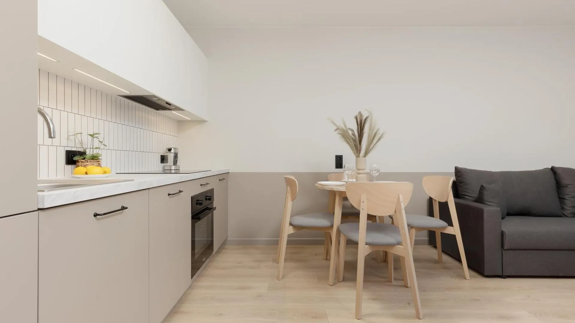 Aparthotel Mokotow Business Center By Noclegi Renters Warsaw 0*,