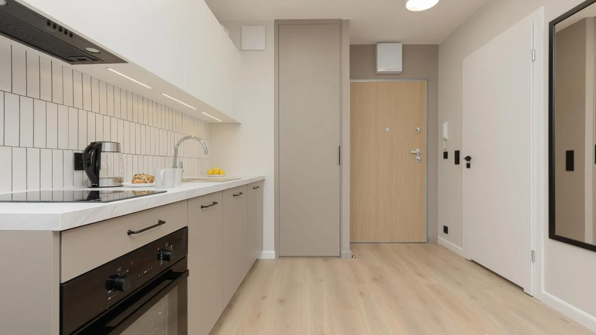 Aparthotel Mokotow Business Center By Noclegi Renters Warsaw